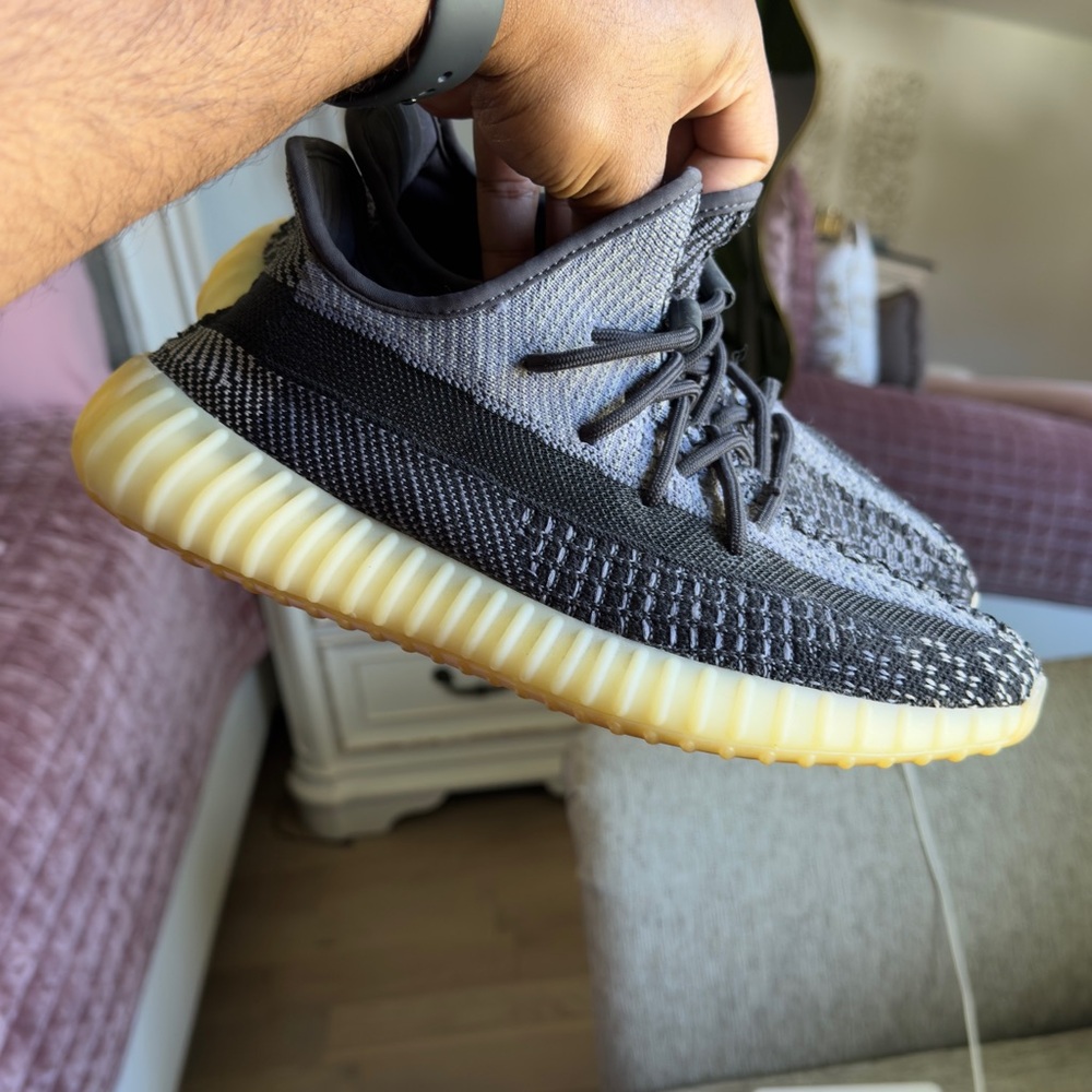 Adidas Yeezy Boost 350 V2